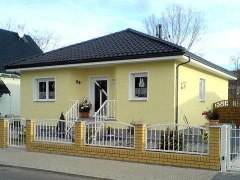 Tonziegeldeckung mit DAL-ALU-Dachrinne